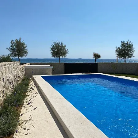 House Laura Holiday home Vir