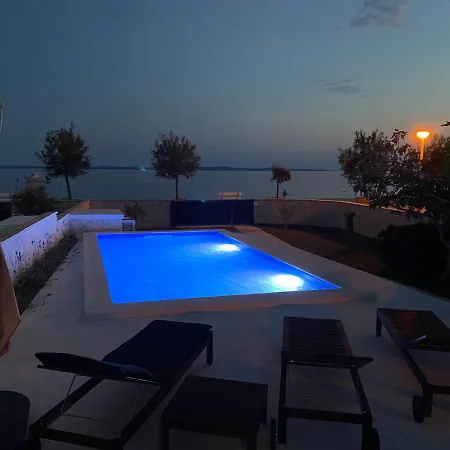 Holiday home House Laura Vir