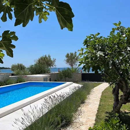 House Laura Holiday home