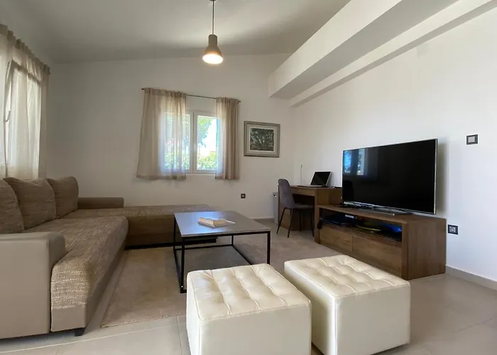 Vakantiehuis House Laura Vir