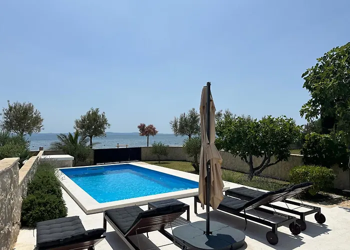 House Laura Vakantiehuis Vir