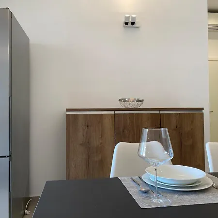 بيت للعطل House Laura فير
